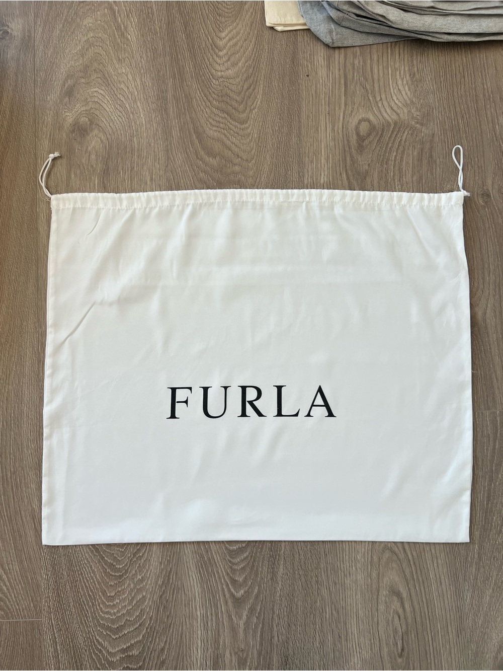 Furla dust bag (C719)